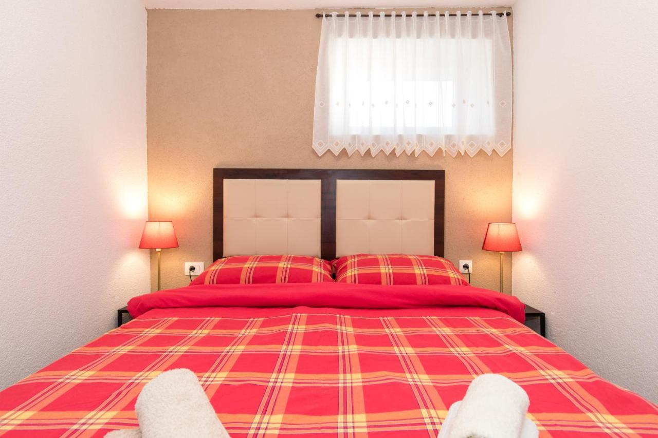 Apartman Lidija Рисика Екстериор снимка